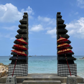Foto pemandangan di pantai marina